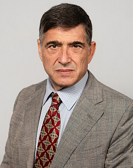Mathew Bergman Headshot