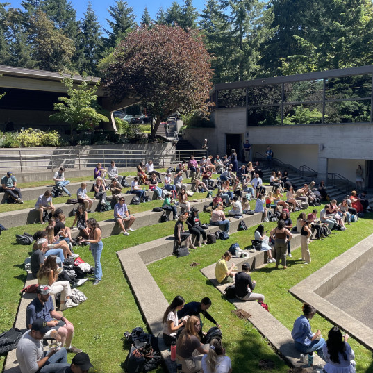 1L entering class orientation, September 2022.