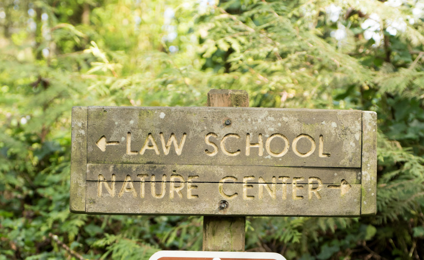 Trail marker sign inside Tryon Creek State Park. Tryon Creek State Park is the only Oregon state park that is housed in a major metropoli...