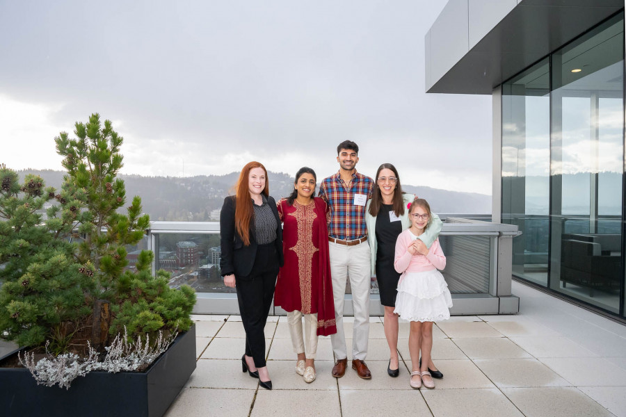 Natalie Hollabaugh '20, Akriti Bhargava ' 21, Amitav Kamani '23, Jessica Bridges '24 and her daughter